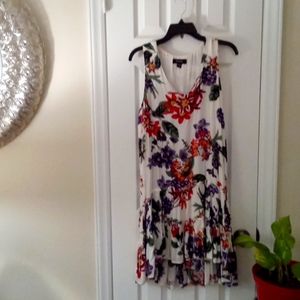 Karen Kane White Floral Waistless Sleeveless Dress
